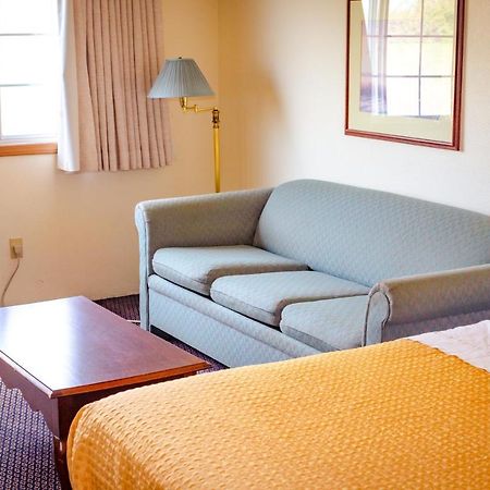 Cozy House Inn & Suites By Marifah Williamsburg Exterior foto